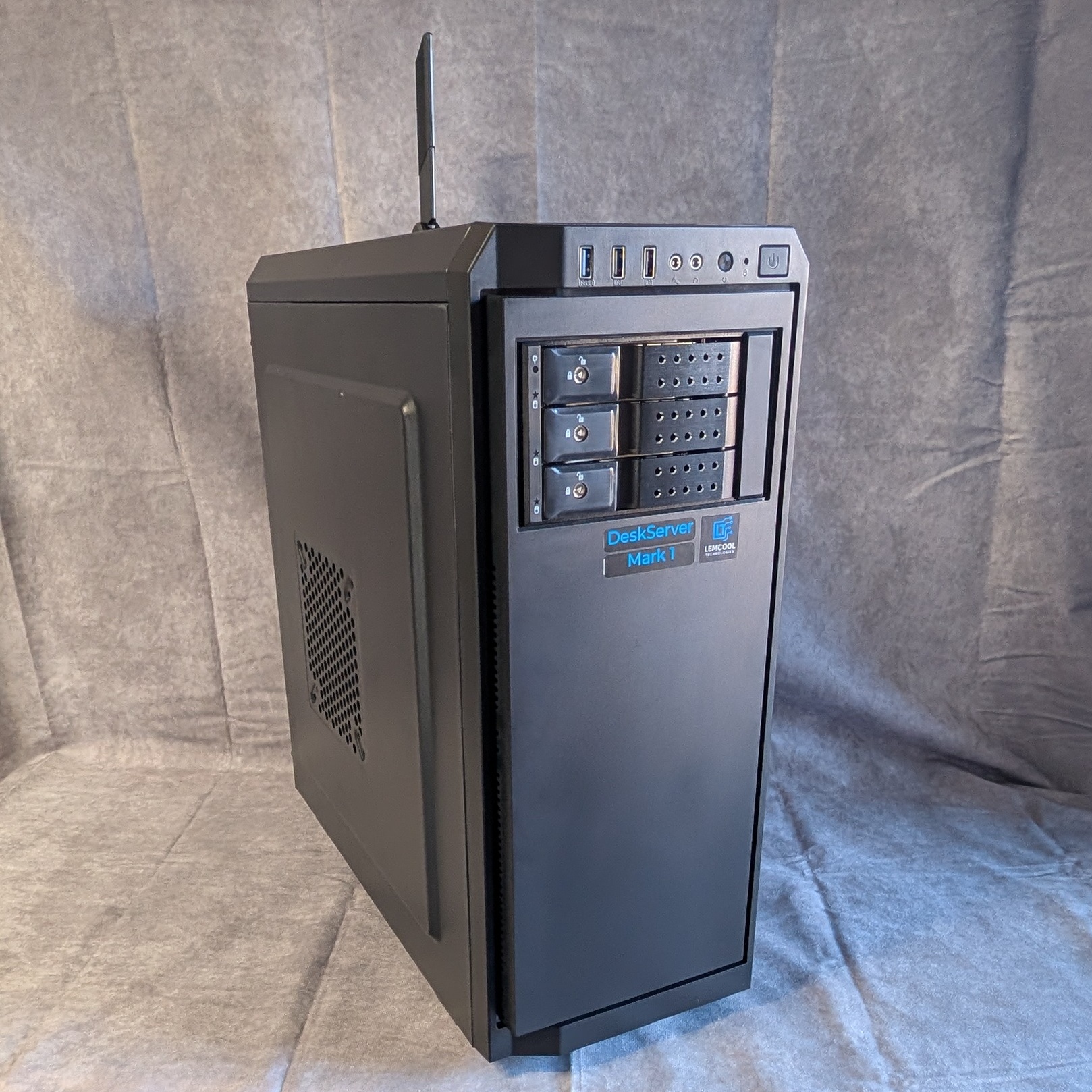 DeskServer™ Mark 1