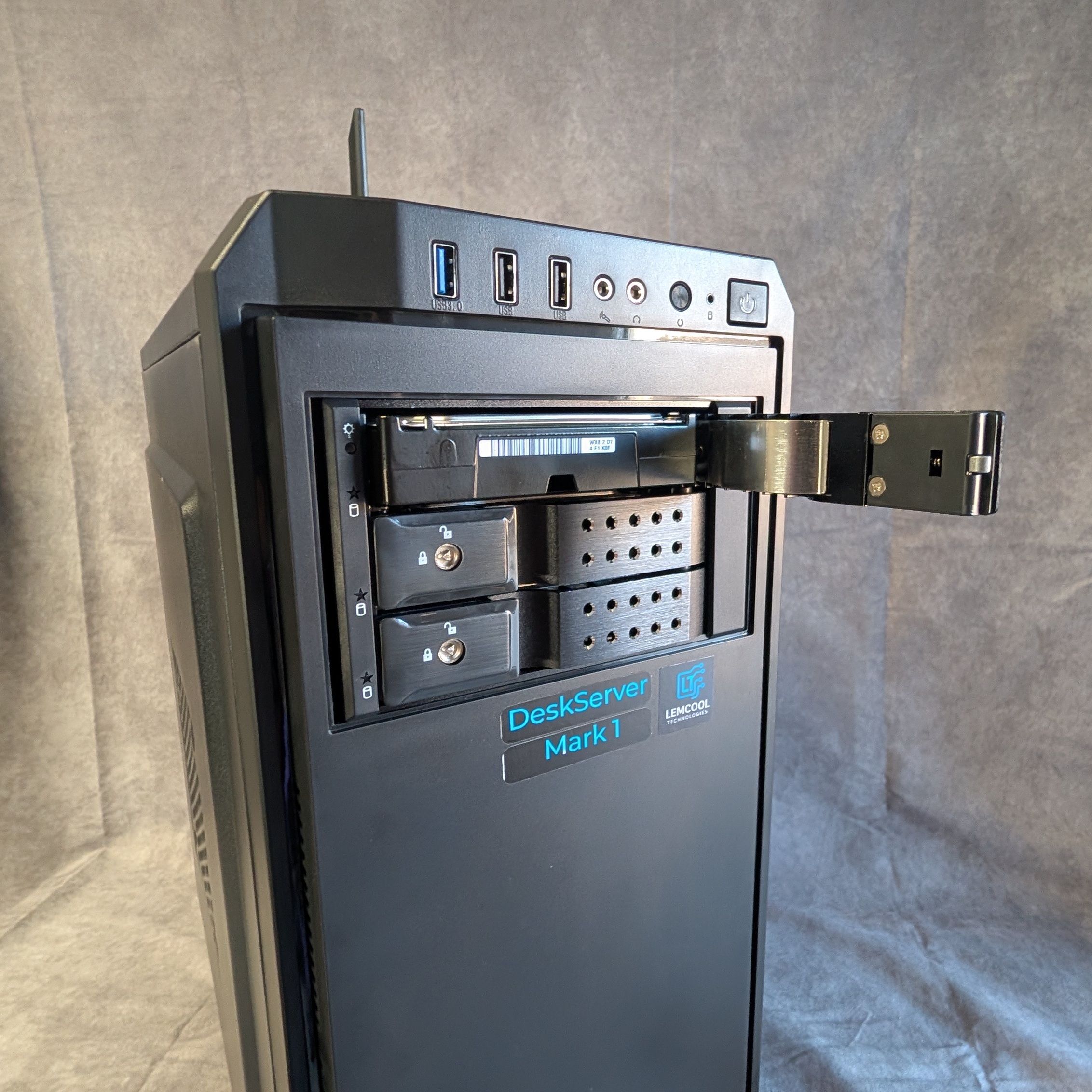 DeskServer™ Mark 1